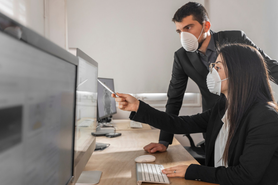 Dyrektorzy finansowi w Polsce dostrzegają oni destrukcyjny wpływ koronawirusa na biznes, co odbije się na przychodach, zatrudnieniu i planowanych inwestycjach. fot. Shutterstock Deloitte: polscy dyrektorzy finansowi dostrzegają destrukcyjny wpływ koronawirusa na biznes (raport)
