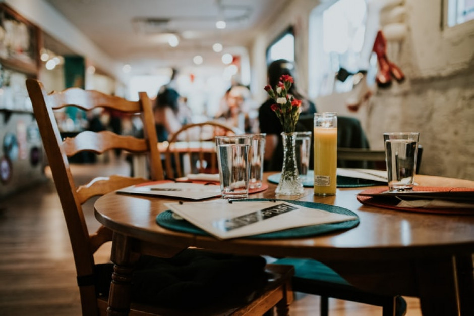 Sopot: Firmy gastronomiczne mogą ubiegać się o obniżkę o 20 proc. czynszu, fot. unsplash/@seitamaaphotography Sopot: Firmy gastronomiczne mogą ubiegać się o obniżkę czynszu o 20 proc.