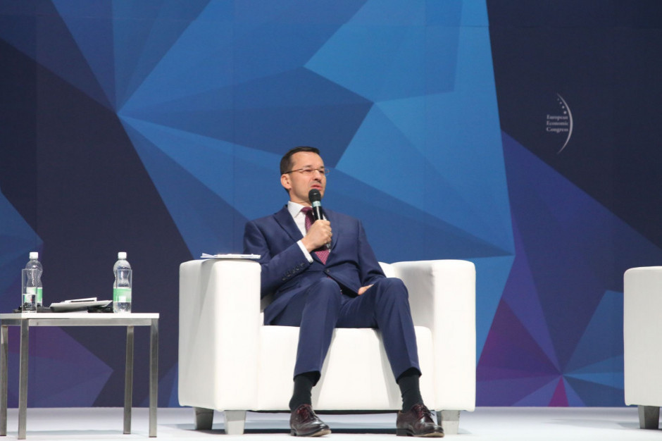 Mateusz Morawiecki. fot. PTWP Premier: na 100 dni po ogłoszeniu stanu epidemii mamy przekazanych 100 mld zł na ratowanie 5 mln miejsc pracy