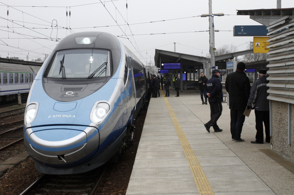 Usługi gastronomiczne wracają do Pendolino PKP Intercity. fot. PTWP Usługi gastronomiczne wracają do Pendolino PKP Intercity