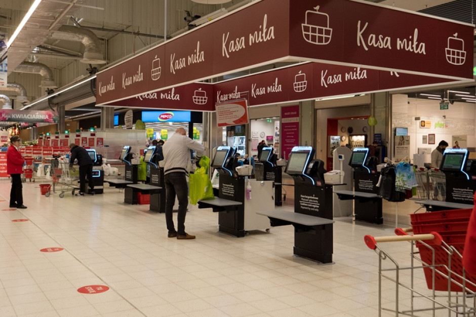 Do połowy 2021 r. Auchan Retail Polska planuje podwoić liczbę kas samoobsługowych w swoich sklepach. fot. mat. pras. Auchan podwoi liczbę kas samoobsługowych