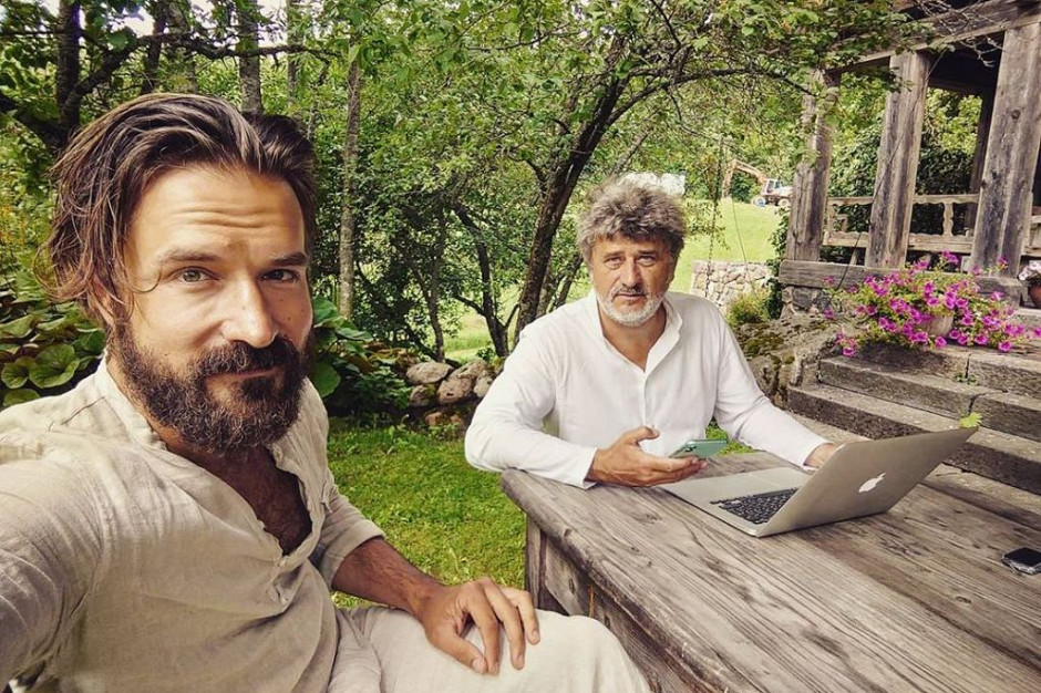 Piotr Stramowski i Janusz Palikot. fot. facebook/JanuszPalikotJP Znani aktorzy inwestują w alkoholowy biznes Janusza Palikota