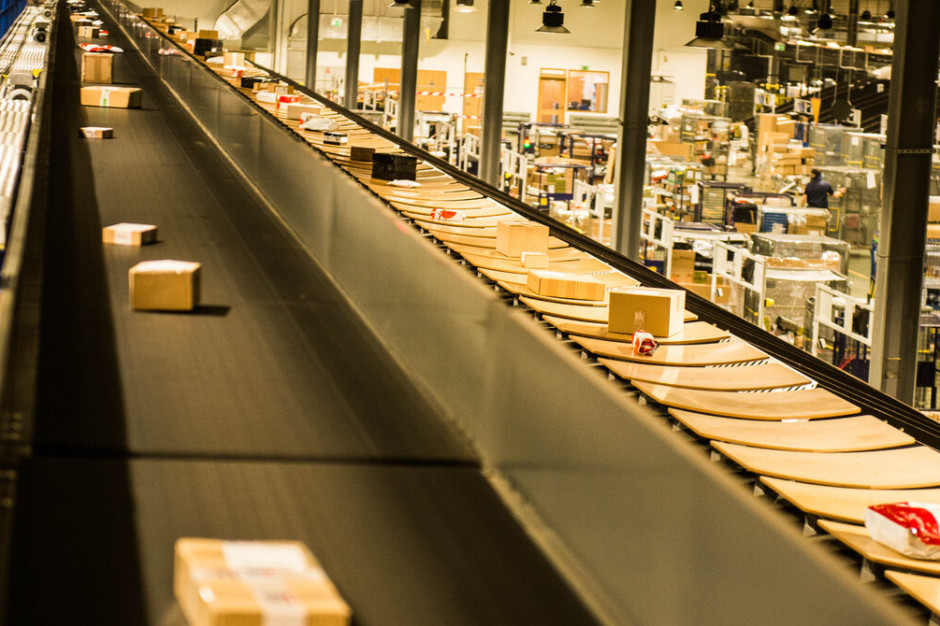 Poczta Polska dzięki technologii RFID będzie szybciej sortować przesyłki, fot. materiały prasowe Poczta Polska dzięki technologii RFID będzie szybciej sortować przesyłki