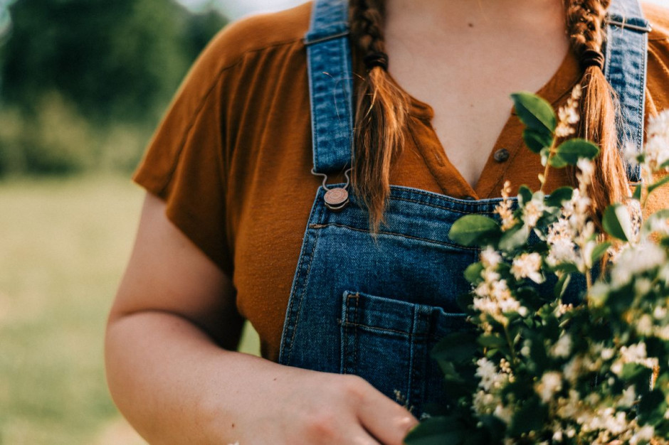 Kobiety związane z rolnictwem są zadowolone z życia na wsi; fot. unsplash.com Kobiety związane z rolnictwem są zadowolone z życia na wsi (raport)
