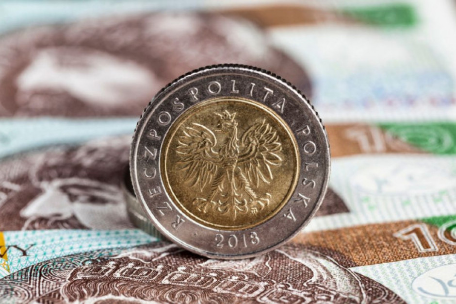 Banki wzorowo współpracowały przy obsłudze wniosków o subwencje w ramach Tarczy Finansowej PFR; fot. shutterstock.com Eksperci: banki wzorowo współpracowały w ramach Tarczy Finansowej PFR