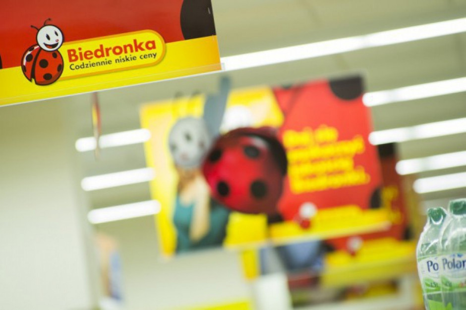 Biedronka ma ułatwienia dla seniorów /fot.PTWP Blisko 1,6 mld zł podczas 2 tygodni akcji
