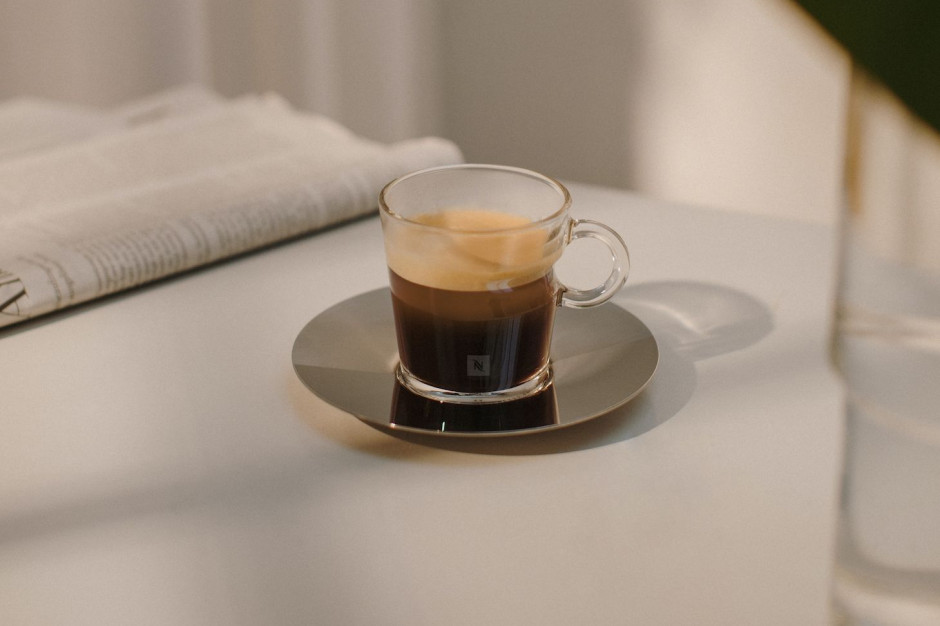 Kluczowym elementem wizji Nespresso jest dekarbonizacja łańcucha wartości Nespresso: w 2022 r. zaoferujemy naszym konsumentom filiżankę kawy z neutralnym śladem węglowym