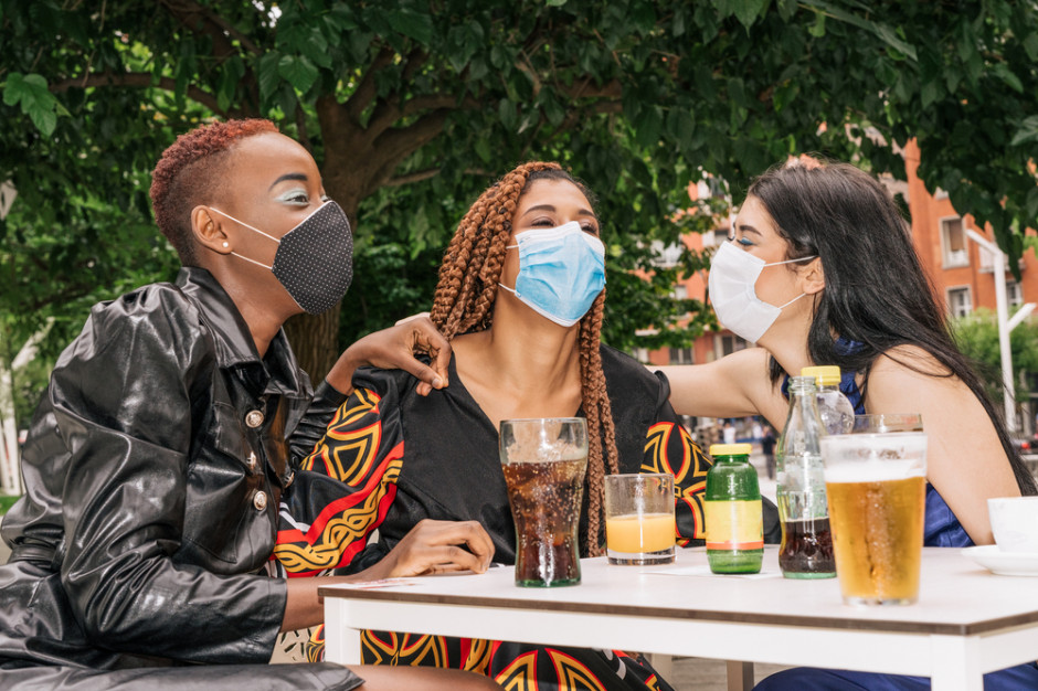 fot. Shutterstock Zmiana sentymentu konsumentów i trzy nowe trendy na rynku alkoholi w czasach pandemii