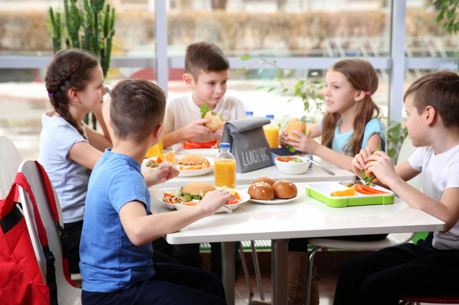 Zdjęcie ilustracyjne, fot. shutterstock Kaufland sfinansował remont 10 szkolnych stołówek