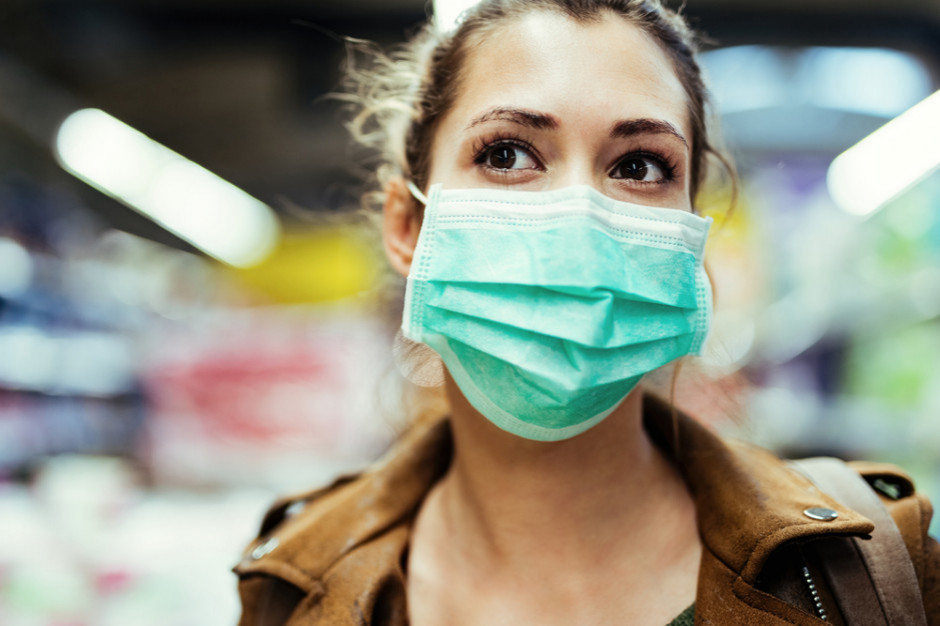 Prezydent Poznania chce skuteczniejszego karania osób bez maseczek w sklepach, fot. shutterstock Prezydent Poznania chce skuteczniejszego karania osób bez maseczek w sklepach