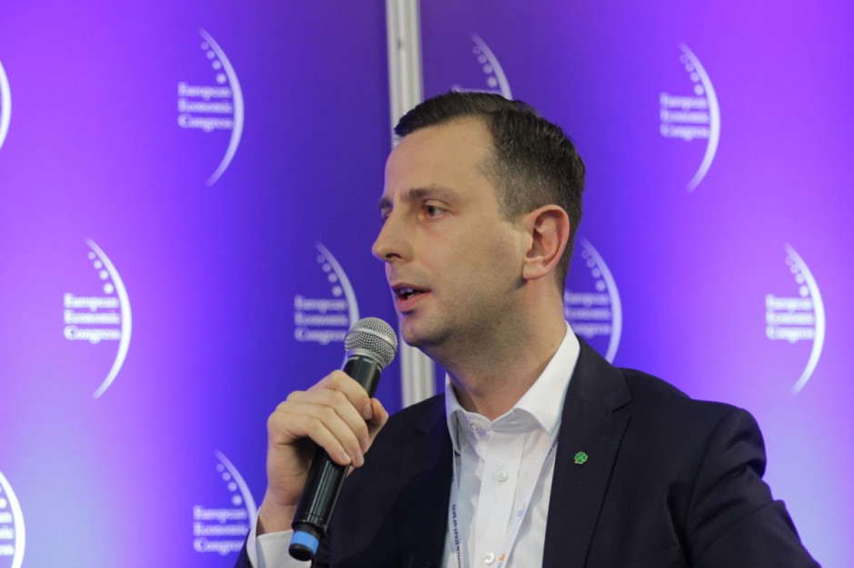 prezes PSL Władysław Kosiniak-Kamysz Kosiniak-Kamysz: Ustawa o ochronie zwierząt jest antypolska i antyeuropejska