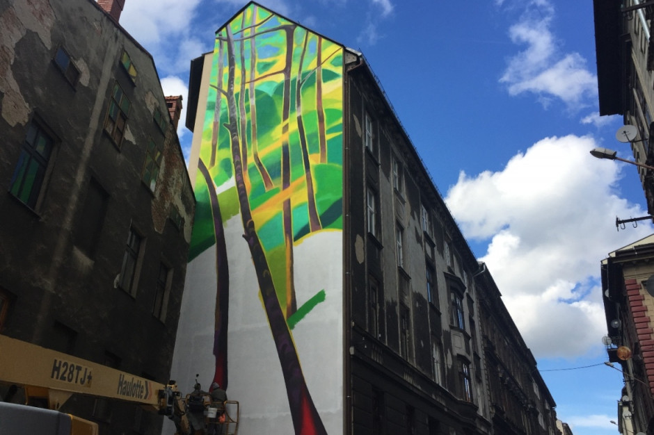 Aldi tworzy w Bielsku-Białej swój pierwszy antysmogowy mural , fot. materiały prasowe Aldi tworzy w Bielsku-Białej swój pierwszy antysmogowy mural