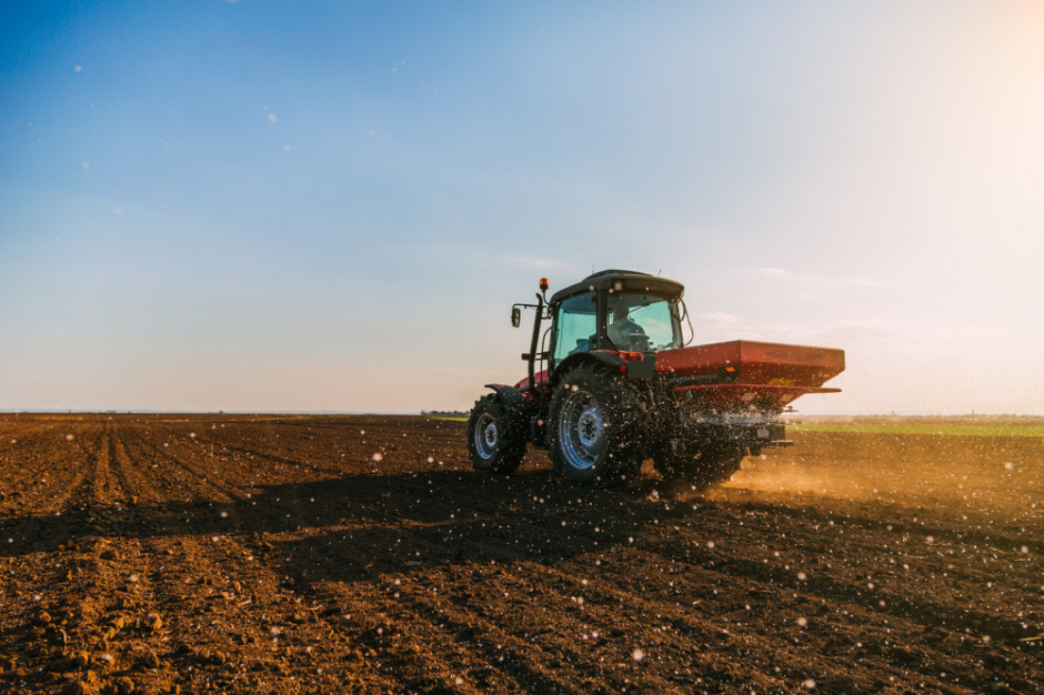 Rośnie stężenie podtlenku azotu w zw. z rosnącym zużyciem nawozów w produkcji żywności; fot. shutterstock Rośnie stężenie podtlenku azotu w zw. z rosnącym zużyciem nawozów w produkcji żywności