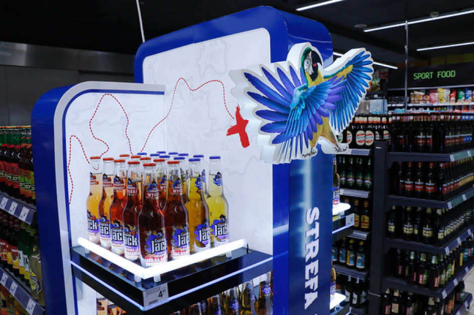 Kompania Piwowarska uruchamia ”Strefę kapitalnej imprezy” w Carrefourze, fot. materiały prasowe Kompania Piwowarska uruchamia ”Strefę kapitalnej imprezy” w Carrefourze
