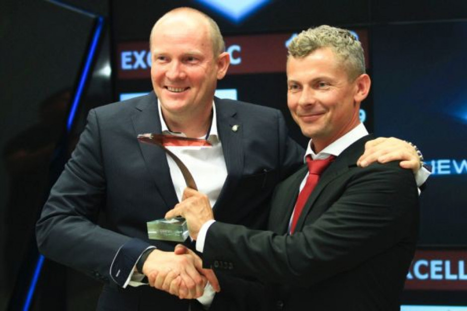 Marcin Ciecierski, założyciel i współwłaściciel spółki Excellence oraz Dariusz Polinceusz, prezes zarządu. fot. GPW Producent syropów Excellence rozpoczął sprzedaż testów na COVID-19
