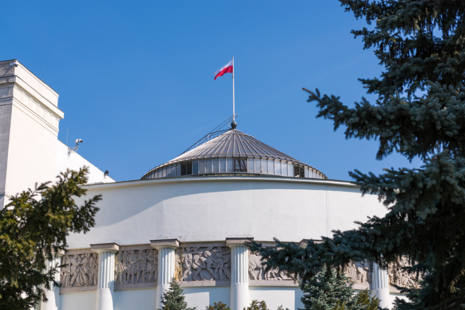 fot. Shutterstock Sejm przesunął obrady z powodów epidemicznych na 18-19 listopada