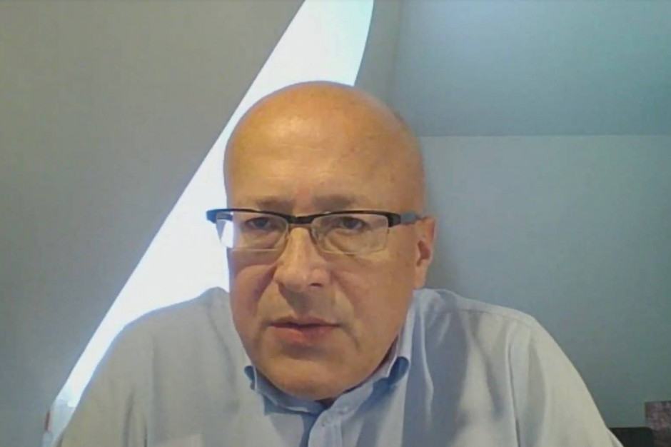 Marcin Czarnecki podczas Internetowego Forum Rynku Spożywczego i Handlu. fot. PTWP Prezes ProteinRise na Internetowym FRSiH: pandemia wzmocniła trendy na rynku przejęć i przyspieszyła część decyzji