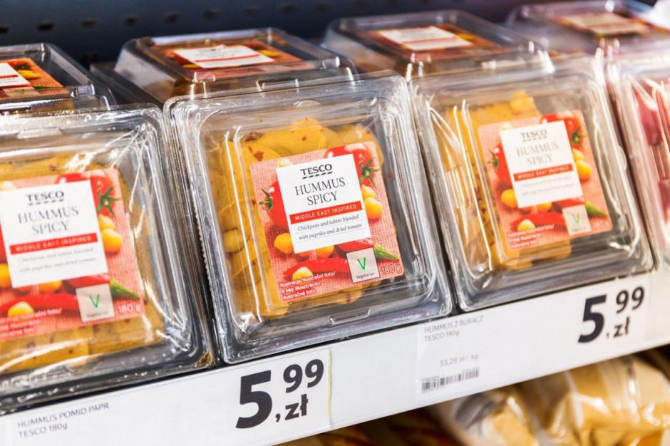 Tesco pokazuje pierwsze wyniki walki z nieprzetwarzalnym plastikiem, fot. materiały prasowe Tesco pokazuje pierwsze wyniki walki z nieprzetwarzalnym plastikiem