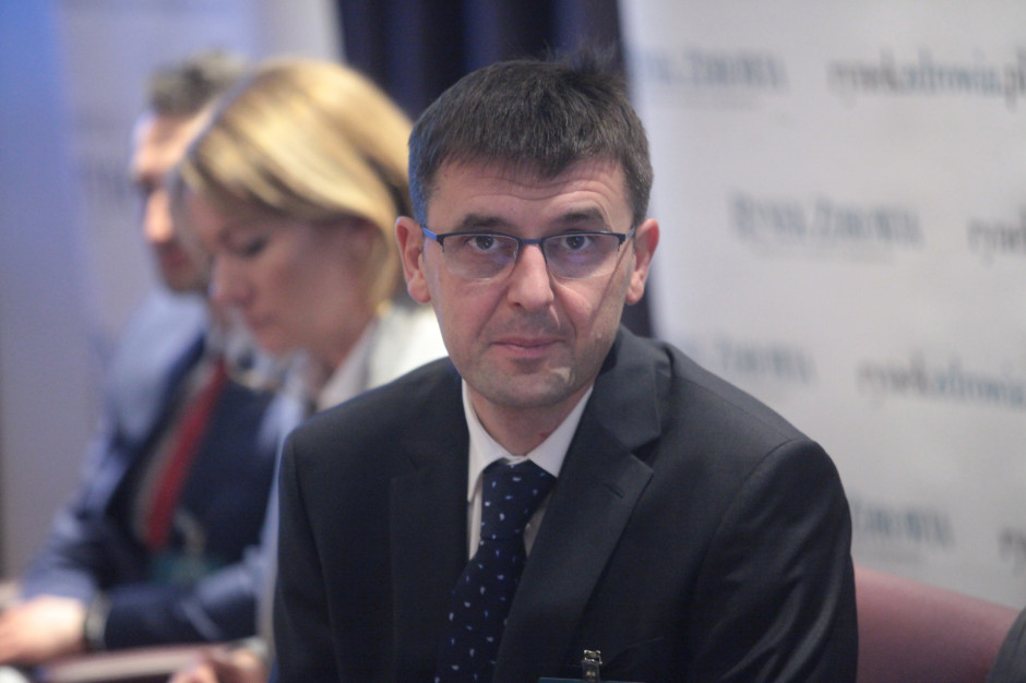 Dr hab. Ernest Kuchar: Koronawirus nie interesuje się przyczyną, z jakiej ludzie się gromadzą. Jeżeli stworzymy warunki do transmisji - to ona ma miejsce. fot. PTWP Lekarz: Skok Polski w rankingu zakażeń to efekt braku dyscypliny społecznej
