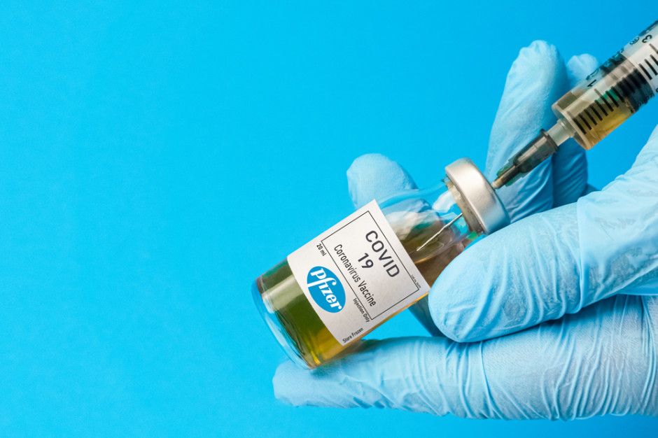 fot. Shutterstock Pfizer wystąpi w piątek o zgodę na dopuszczenie do użytku szczepionki na Covid-19