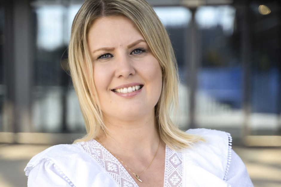Ewelina Radowicz, CEO, Head of Public Relations w agencji Pitted Cherries: Trend na powrót do lat 90. nie powinien być wykorzystywany na siłę. fot. mat. pras. Ekspertka: Współczesnym nastolatkom nazwa Frugo nie mówi prawie nic