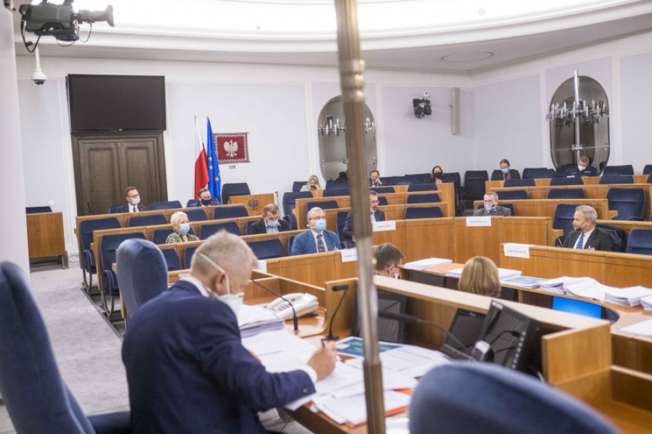 Senat RP /fot. Łukasz Kamiński, Kancelaria Senatu Komisje senackie za rozszerzeniem tarczy 6.0 o kolejne branże