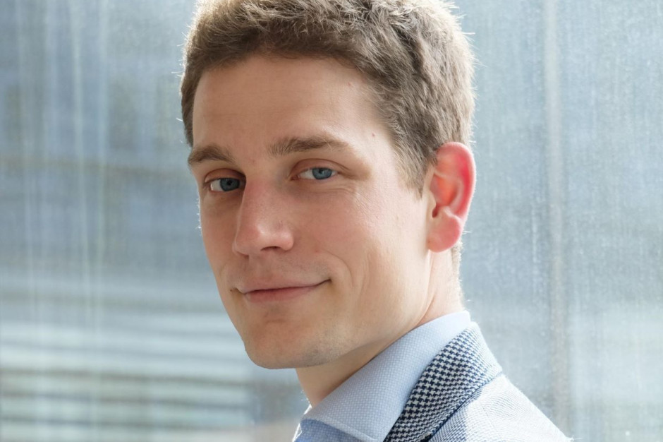Łukasz Grabowski, zastępca dyrektora centrum eksportu w Polskiej Agencji Inwestycji i Handlu, fot. materiały prasowe PAIH podczas Internetowego FRSiH: Wspieramy eksporterów produktów rolno-spożywczych