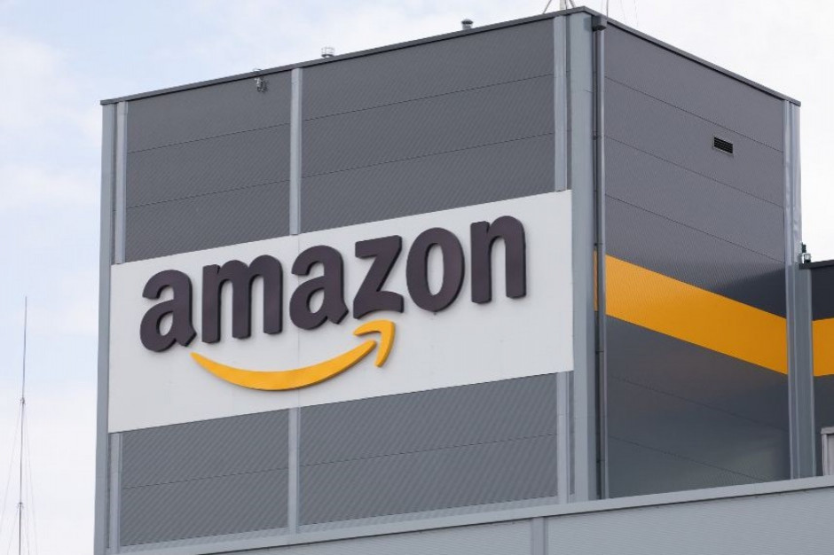 Amazon zatrudnia ponad milion pracowników