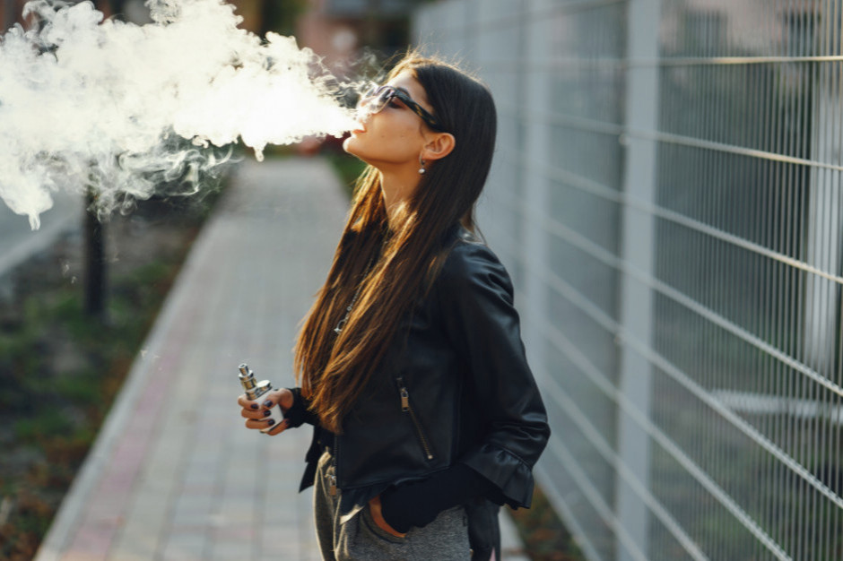 MF: KAS jest przygotowana do walki z ewentualną szarą strefą na rynku e-papierosów, fot. shutterstock MF: KAS jest przygotowana do walki z ewentualną szarą strefą na rynku e-papierosów