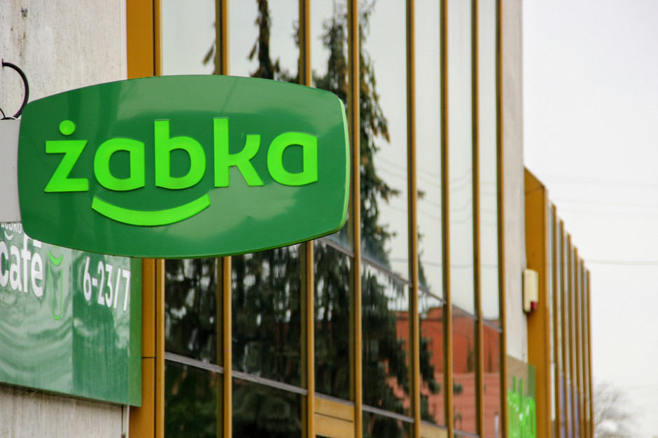 Żabka rozszerza testy usługi „Zamów i Odbierz” na blisko 6800 sklepów sieci, fot. Wojciech Lepczynski / Shutterstock.com Żabka rozszerza testy usługi „Zamów i Odbierz” na blisko 6800 sklepów sieci