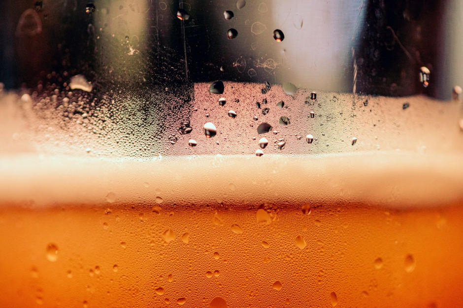 Przedłużenie zwolnienia z akcyzy dla zniszczonego, przeterminowanego piwa; fot. unsplash Przedłużenie zwolnienia z akcyzy dla zniszczonego, przeterminowanego piwa