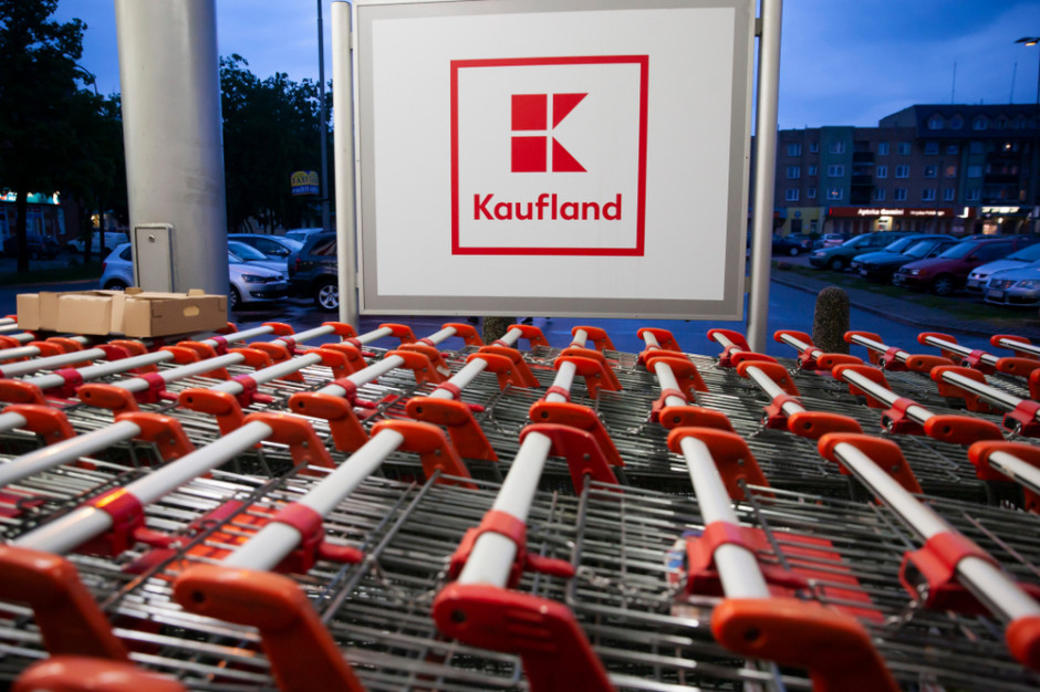 W 2020 r. po raz pierwszy Kaufland Polska nie prowadzi sprzedaży żywych karpi. fot. shutterstock Kaufland: Rezygnacja ze sprzedaży świeżego karpia to nasza świadoma decyzja biznesowa