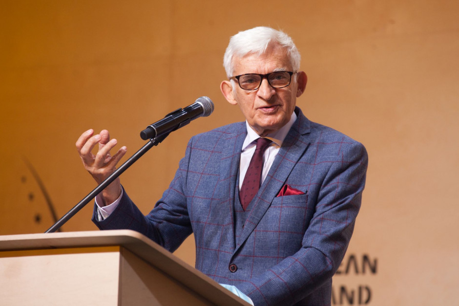 Jerzy Buzek: Nie powinniśmy obawiać się Zielonego Ładu. fot. PTWP Buzek: Zielony Ład nie powinien budzić obaw