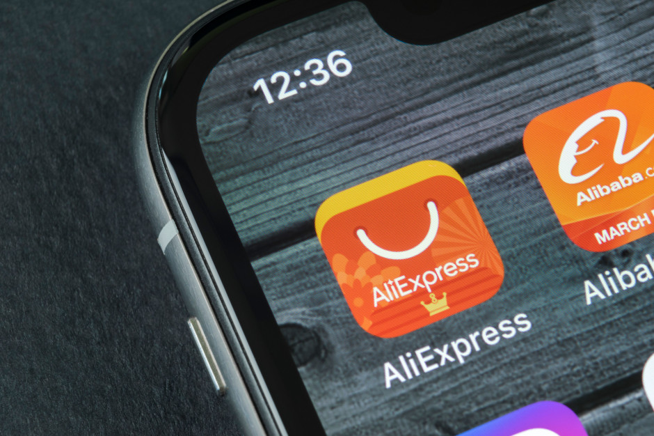 AliExpress chce własnych automatów do odbierania paczek