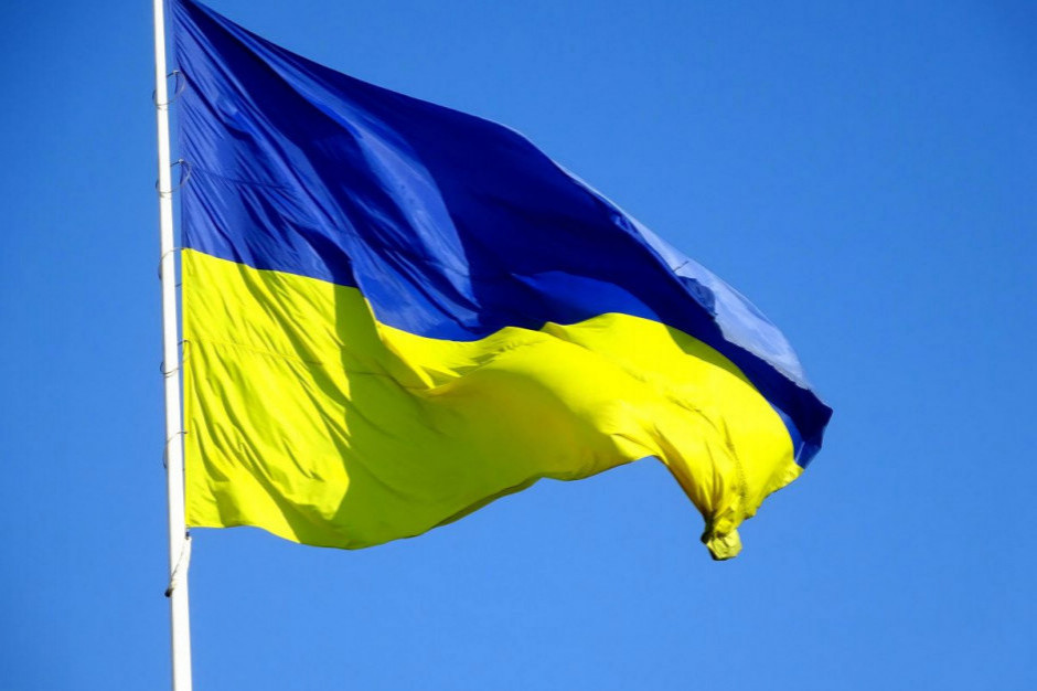 Ukraina łagodzi obostrzenia. Otwarte centra handlowe i gastronomia