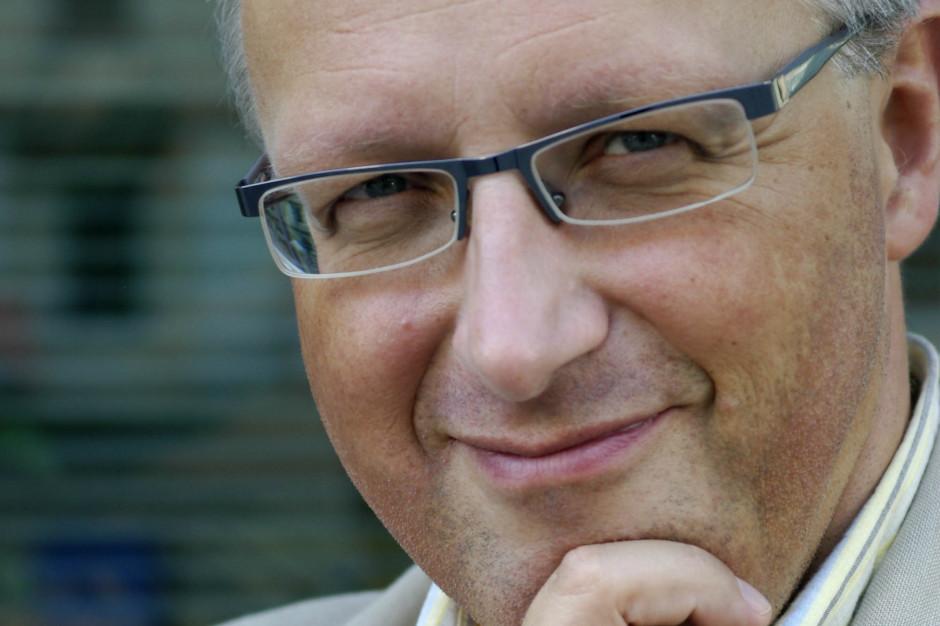 Należy rozważyć poluzowanie obostrzeń na południu Polski - w woj. świętokrzyskim, podkarpackim, małopolskim i śląskim - wskazuje prof. Robert Flisiak. fot. PTWP Lekarz: Należy rozważyć otwarcie galerii handlowych i gastronomii na południu Polski