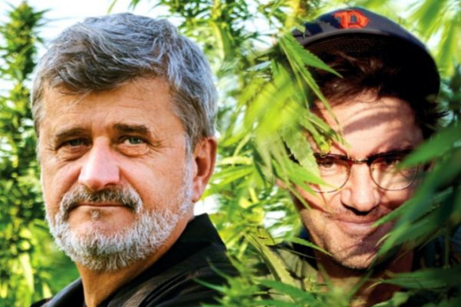 Janusz Palikot i Kuba Wojewódzki fot. materiały prasowe Janusz Palikot i Kuba Wojewódzki wprowadzą dwa kolejne rodzaje piw; będą walczyć o zmianę prawa o konopiach