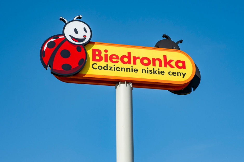 Biedronka rozszerza e-zakupy z Glovo o kolejne cztery miasta, fot. dies-irae / Shutterstock.com Biedronka rozszerza e-zakupy z Glovo o kolejne cztery miasta