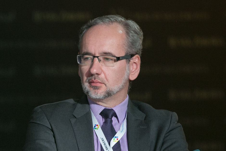 W ramach wprowadzania polityki obostrzeń rząd w tej chwili prezentuje pewnego rodzaju większą tolerancję na ryzyko - mówi Niedzielski. fot. PTWP Niedzielski: W sprawie obostrzeń zwiększyliśmy tolerancję na ryzyko