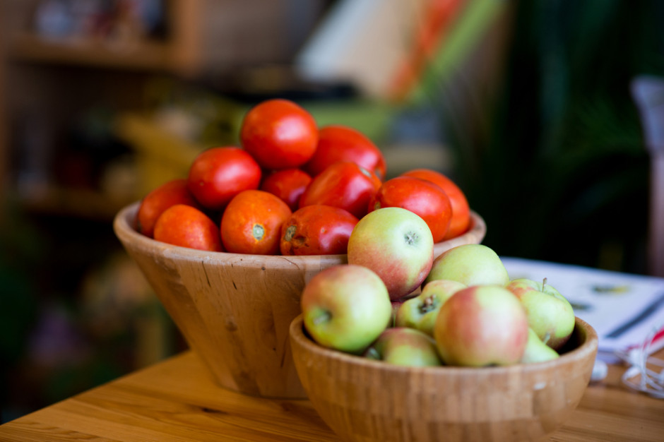 Rosja zezwoliła na import jabłek i pomidorów z Azerbejdżanu