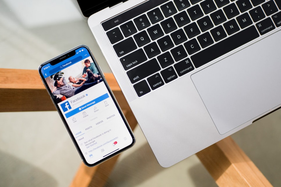 Facebook walczy z dezinformacjami o COVID-19 / fot. unsplash Facebook walczy z dezinformacjami o COVID-19