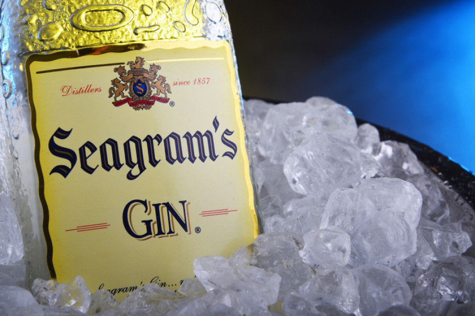 Wyborowa S.A. postanowiła wycofać całą partię ginu - Seagram’s Gin. fot. shutterstock Wyborowa wycofuje partię ginu znanej marki