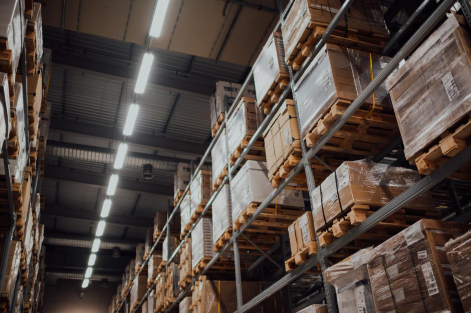 Firmy zwiekszają powierzchnie magazynowe /fot. Unsplash M.W. Logistics w Słubicach zwiększyło powierzchnię