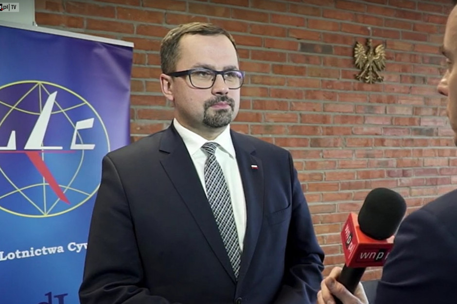 Wiceminister infrastruktury Marcin Horała Nie ma planów wprowadzania ograniczeń w przemieszczaniu się