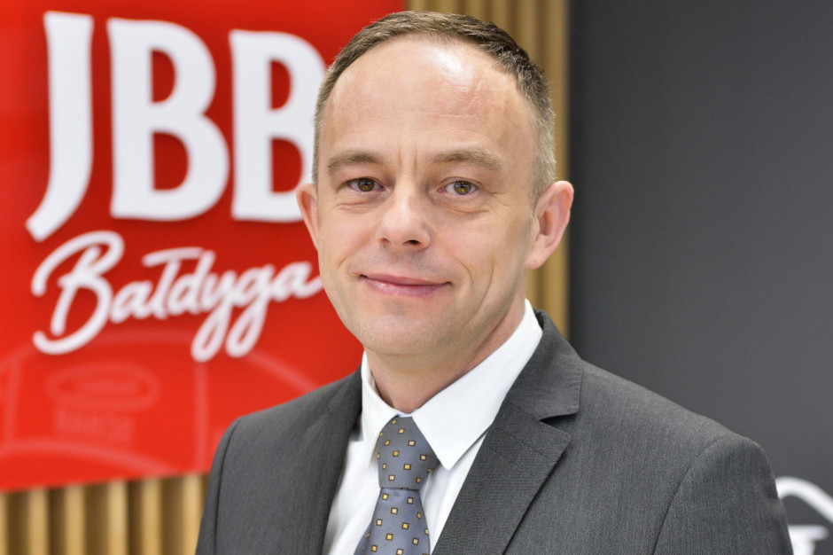 Andrzej Kowalski, dyrektor ds. sklepów partnerskich firmy JBB Bałdyga wskazuje, że firma szykuje ekspansję na południe Polski. fot. mat. pras. JBB szykuje ekspansję na południe