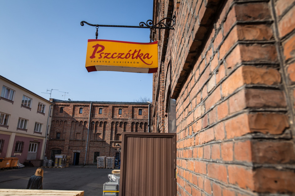 FC Pszczółka wyceniła nieruchomości, które chce sprzedać na blisko 25 mln zł fot. materiały prasowe FC Pszczółka szuka kupców na swoje dawne fabryki słodyczy