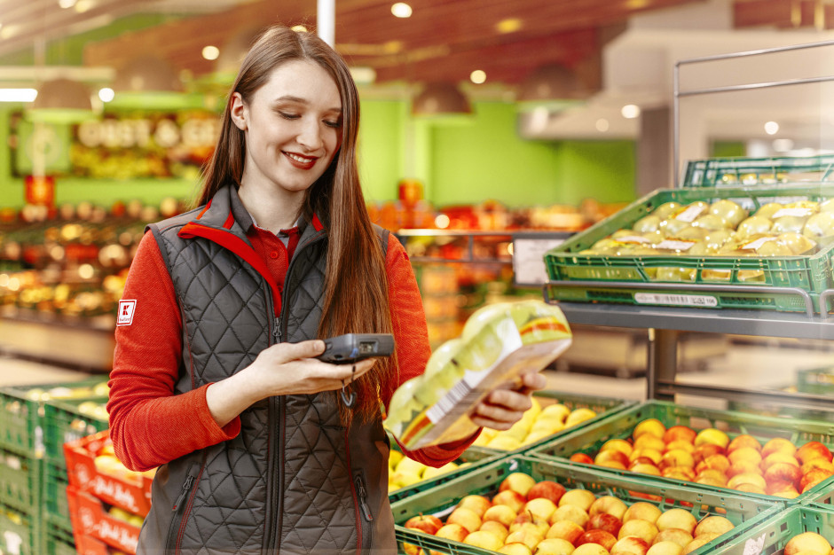 Coroczne podwyżki objęły pracowników wszystkich sklepów Kaufland oraz na wybranych stanowiskach w centrach dystrybucyjnych i centrali firmy we Wrocławiu. / fot. materiały prasowe Kaufland podnosi wynagrodzenia