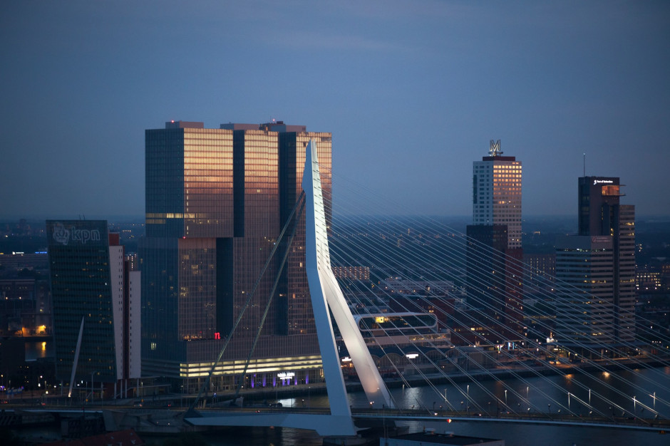 Gangi handlarzy narkotyków korumpują firmy w porcie w Rotterdamie. fot. unsplash Holandia: Handlarze narkotyków korumpują firmy transportowe
