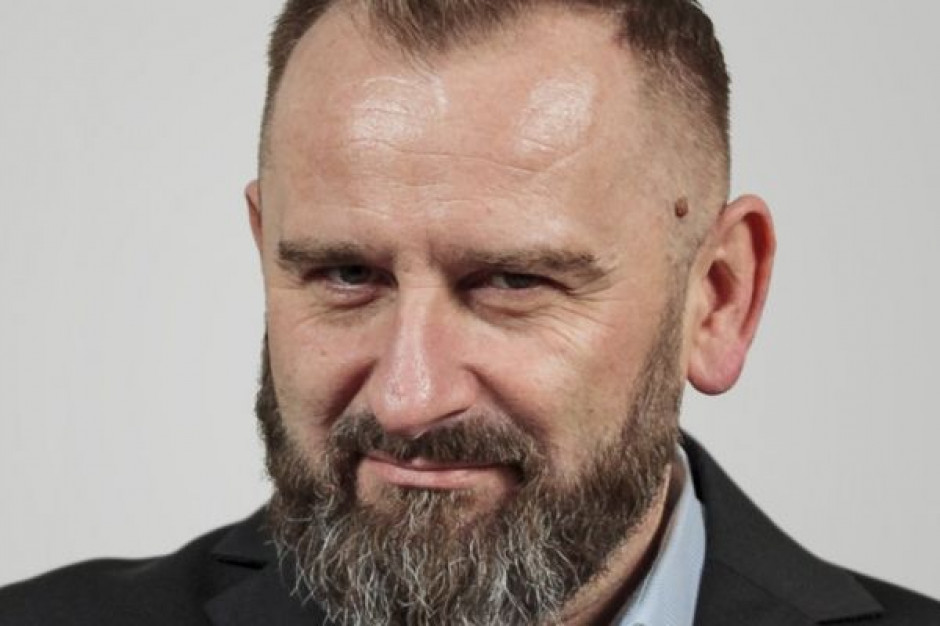 Piotr Liroy-Marzec, raper i były poseł, wraz ze wspólnikami, m.in. Patrykiem Działkowskim z GoldGreen, stworzyli markę LiRoyal, oferującą produkty konopne. fot. materiały prasowe Liroy sięga po milion euro na rozwój produktów konopnych
