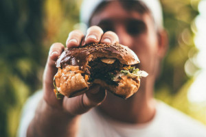 McDonald's Polska chce wprowadzić burgera ze sztuczną wołowiną